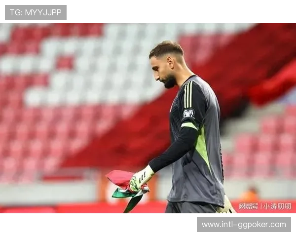 桑德兰门将罗埃夫斯高接低挡 上演多次关键扑救助力球队